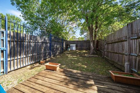 2 bedroom apartment for sale, Churchdown, Bromley