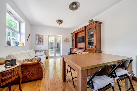 2 bedroom apartment for sale, Churchdown, Bromley