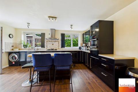 3 bedroom detached house for sale, Apsley Road, Oldbury
