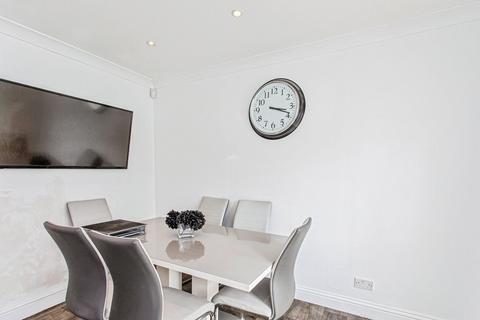 3 bedroom semi-detached house for sale, High Road, Benfleet SS7
