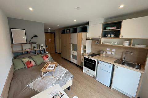 Studio to rent, Gladstone Road, Exeter, EX1