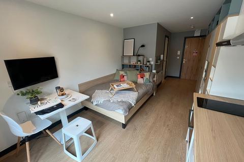 Studio to rent, Gladstone Road, Exeter, EX1