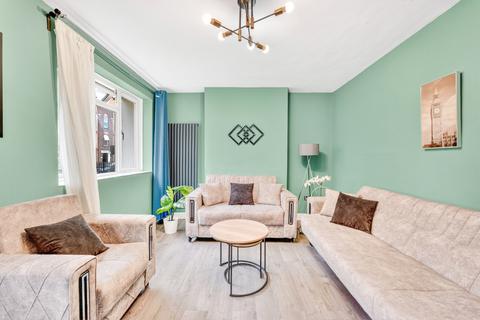 2 bedroom flat for sale, Bridgeway Street, London, NW1