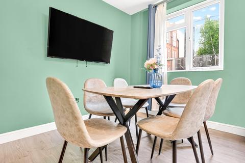 2 bedroom flat for sale, Bridgeway Street, London, NW1