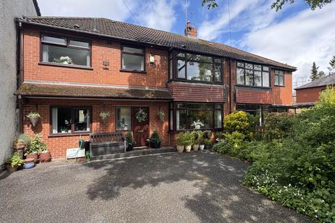 4 bedroom semi-detached house for sale, Firbank Road, Royton