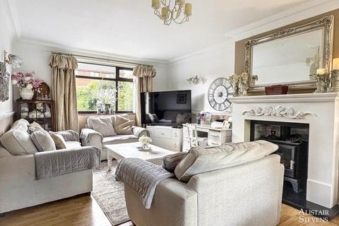 4 bedroom semi-detached house for sale, Firbank Road, Royton