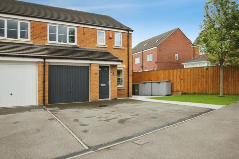3 bedroom semi-detached house for sale, Marsden Avenue, Ossett, WF5