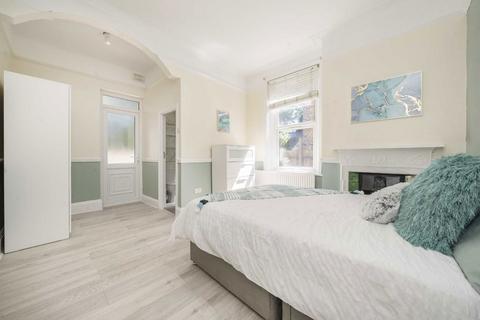 undefined, Uxbridge Road, London W5