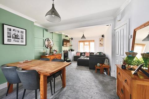 2 bedroom semi-detached house for sale, York Road, Farnborough, GU14