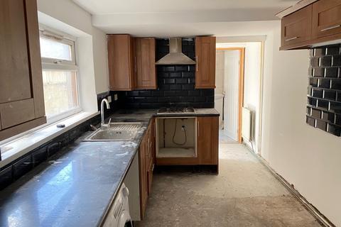 3 bedroom terraced house for sale, Richmond Street, Neath, Neath Port Talbot.