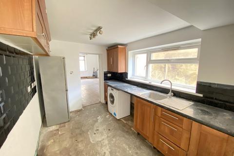 3 bedroom terraced house for sale, Richmond Street, Neath, Neath Port Talbot.