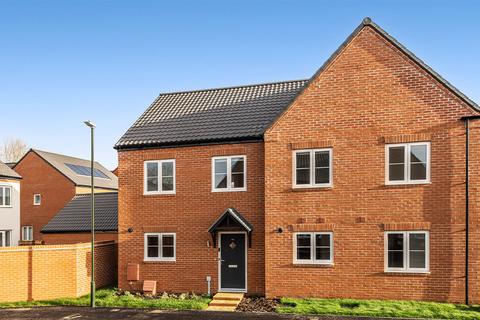 3 bedroom terraced house to rent, Leaf Living at Twigworth Green, Gloucester, GL2