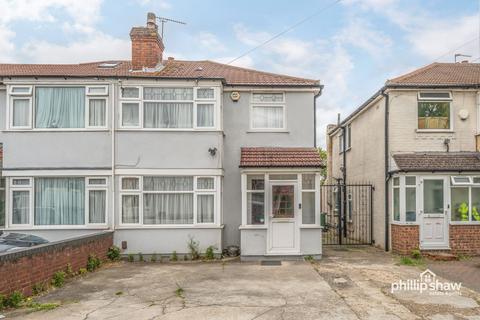 4 bedroom semi-detached house for sale, Morley Crescent West, Stanmore, HA7