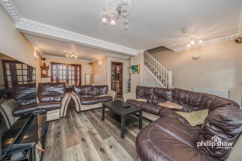 4 bedroom semi-detached house for sale, Morley Crescent West, Stanmore, HA7