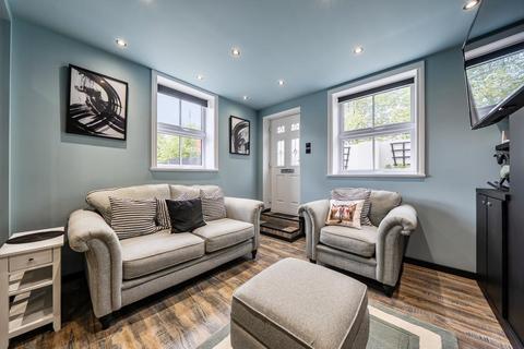 2 bedroom cottage for sale, Staines Road East,  Sunbury-on-Thames,  TW16