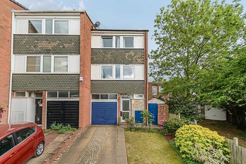 3 bedroom end of terrace house for sale, Hillbrow Road, Bromley, BR1