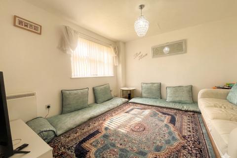 1 bedroom terraced house for sale, Glenfield Road, Luton, Bedfordshire, LU3 2JA