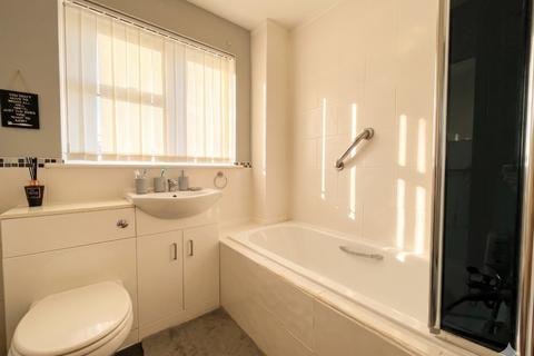 1 bedroom terraced house for sale, Glenfield Road, Luton, Bedfordshire, LU3 2JA