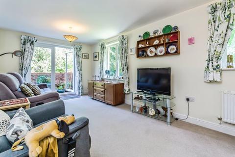 2 bedroom flat for sale, Stafford Road, Caterham, Surrey, CR3
