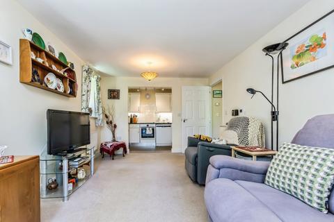 2 bedroom flat for sale, Stafford Road, Caterham, Surrey, CR3