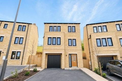 4 bedroom detached house for sale, Hadfield, Glossop, SK13