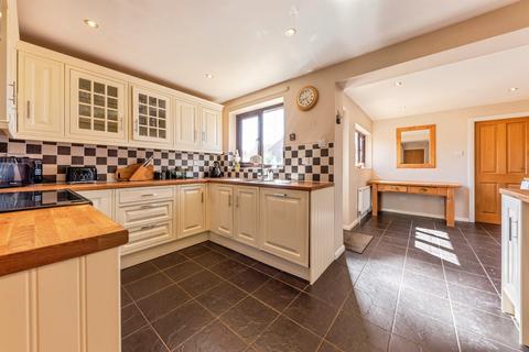 2 bedroom detached bungalow for sale, Hall Park, Great Hale, Sleaford