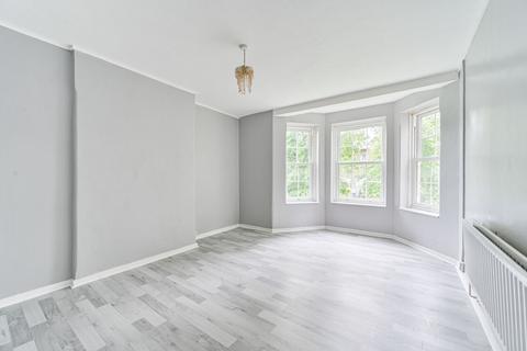 2 bedroom flat to rent, Loughborough Road, Brixton, London, SW9