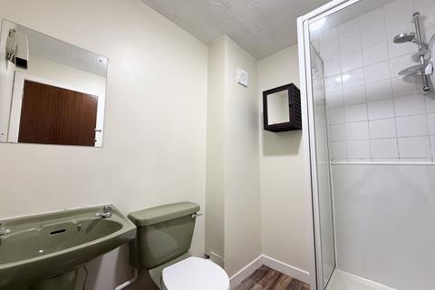 1 bedroom flat to rent, F Phoenix Road, Glasgow, G4