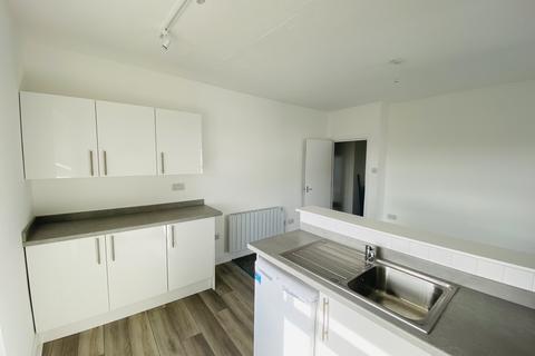 2 bedroom flat to rent, Narberth SA67