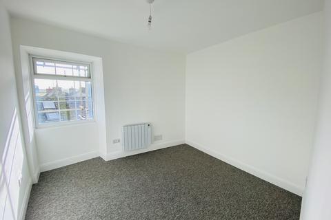 2 bedroom flat to rent, Narberth SA67