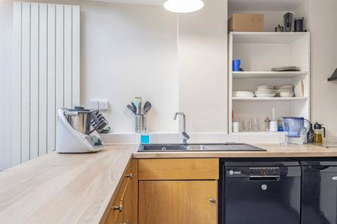 2 bedroom terraced house for sale, Brook Road, Twickenham, TW1