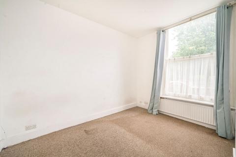 1 bedroom flat for sale, Cumberland Park, London W3