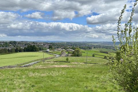 4 bedroom farm house for sale, Pit Lane, Bradford BD13