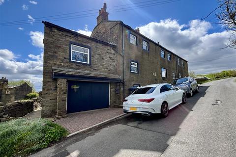 4 bedroom farm house for sale, Pit Lane, Bradford BD13