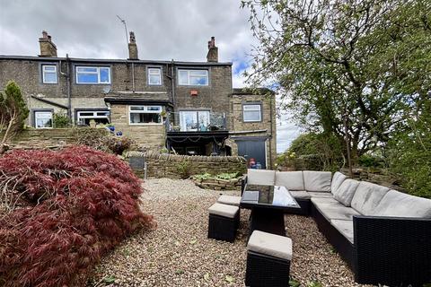 4 bedroom farm house for sale, Pit Lane, Bradford BD13
