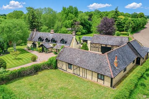 4 bedroom detached house for sale, Clifton House Farm, Apsley End Road, Shillington, SG5