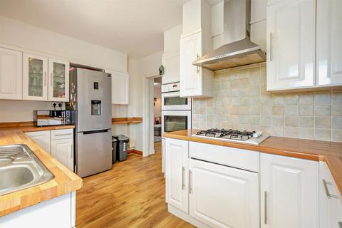3 bedroom detached house for sale, Yeoman Way, Bearsted, Maidstone