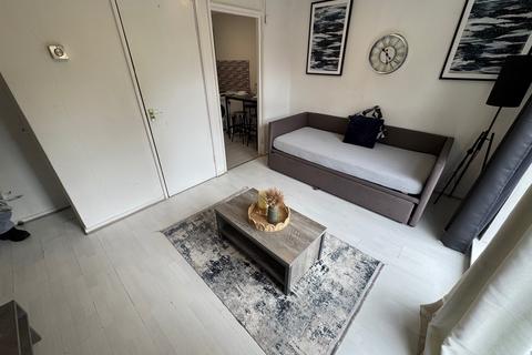 1 bedroom flat for sale, Carlton Road, Manchester M16