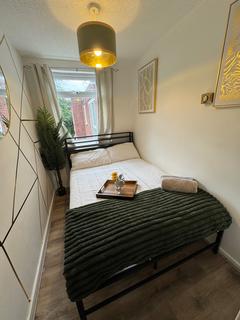 1 bedroom flat for sale, Carlton Road, Manchester M16
