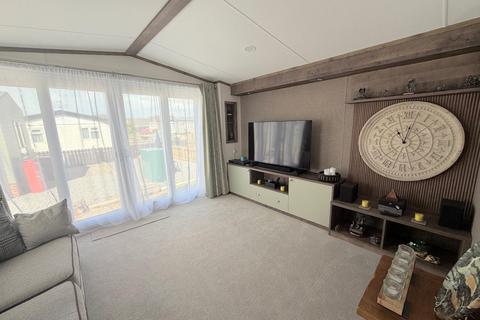 2 bedroom detached bungalow for sale, Queen Street, Seaton Carew, Hartlepool