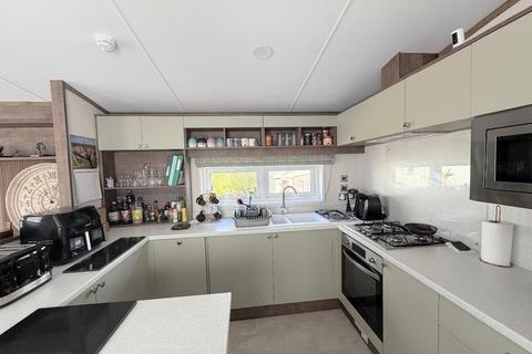 2 bedroom detached bungalow for sale, Queen Street, Seaton Carew, Hartlepool