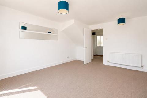 2 bedroom end of terrace house for sale, Woodcock Gardens, Hawkinge, Folkestone, Kent, CT18