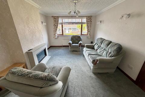 2 bedroom semi-detached bungalow for sale, Hepworth Lane, Mirfield