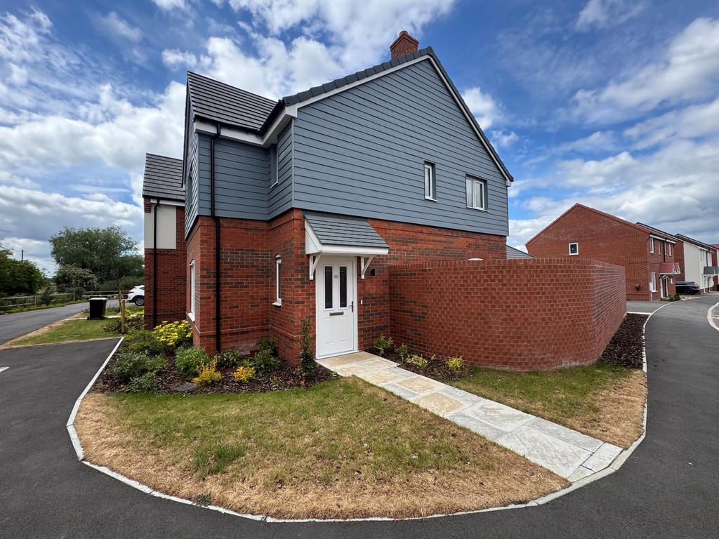 3 bedroom detached house to rent