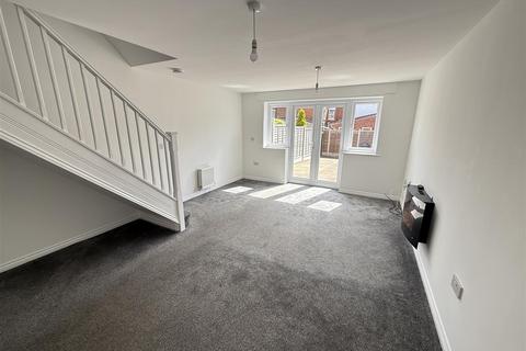 2 bedroom end of terrace house for sale, Saw Mill Way, Burton-On-Trent DE14
