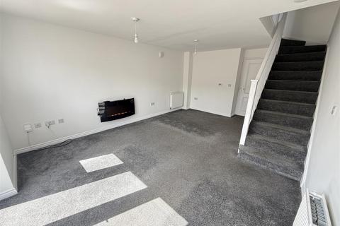 2 bedroom end of terrace house for sale, Saw Mill Way, Burton-On-Trent DE14