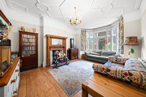 undefined, Kings Avenue, Bromley