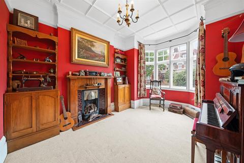 undefined, Kings Avenue, Bromley