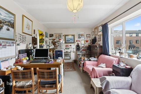 2 bedroom flat for sale, The Stanfords, East Street, Epsom