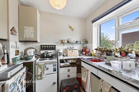 2 bedroom flat for sale, The Stanfords, East Street, Epsom